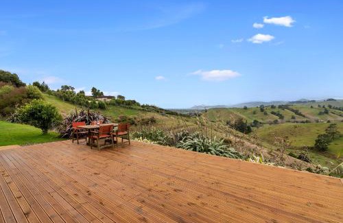 Wakefield House | One Two Eight - Richmond Holiday Home