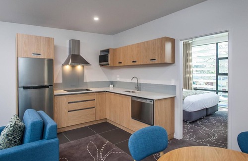 Whakatane Hotel | One88 On Commerce