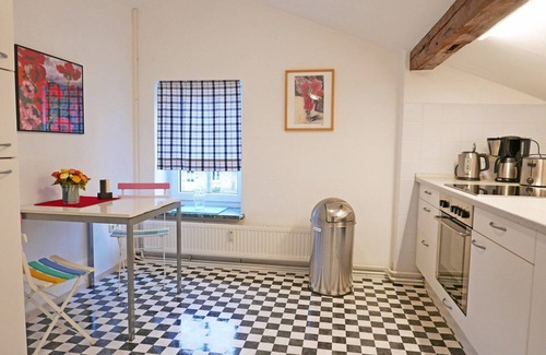 Kopperby Apartment | Only 400m from the Schlei, our cozy vacation apartment "Schleimuschel" is located on the 1st floor of a charming two-family house with tasteful furnishings and a garden for a great vacation feeling