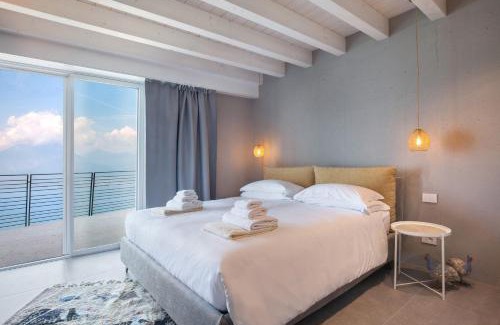 San Zeno di Montagna Villa | Only Adult Villa Montelago With Pool
