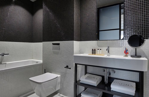 Vardaris Hotel | ONOMA Hotel