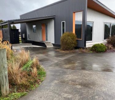 Ohakune House | Orange Flavour