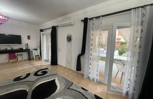 Marina Apartment | Oriental Dary