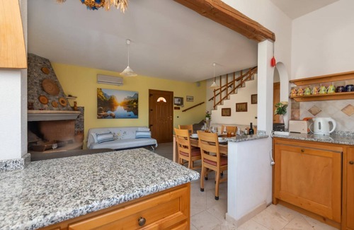 Orosei House | Orosei single vacation home, 3 bedrooms, 2 bathrooms, private parking