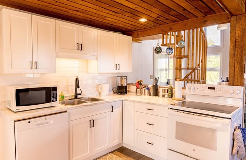 Brackley Beach House | Osprey Place - Minutes from Brackley Beach