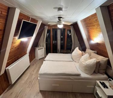 Pruchten House | Ostsee Ferienhaus Finnhütte