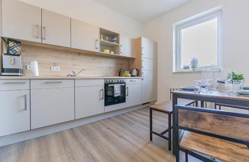 Gallinchen Apartment | Ostseeapartment 80m2 3xSchlafzimmer 2xParkplatz Netflix Waschtrockner