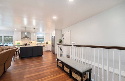 South Bend House | Our Lady's Corner, Ultimate 6 bed 3 bath, Walk to Notre Dame!