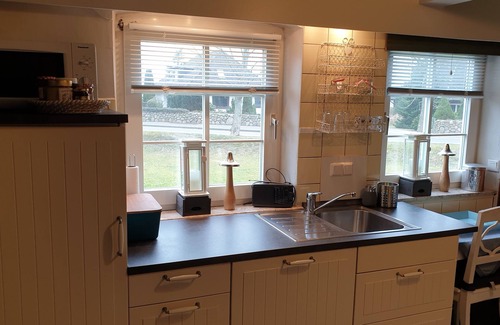 Wobbenbull House | Our "Reetdachhaus SeeHund" welcomes you!