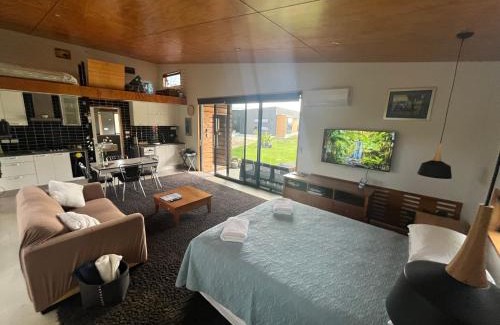 Cape Foulwind House | Out The Bay - Guest House at the Beach