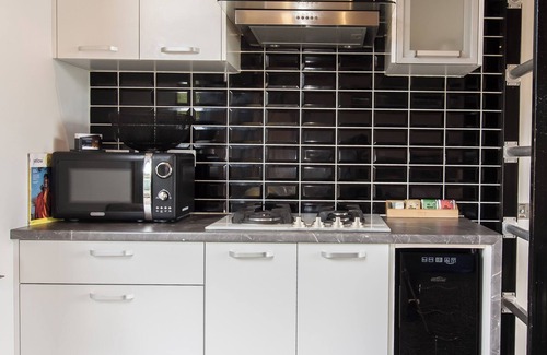 Cape Foulwind Apartment | Out The Bay- Guest House at the Beach