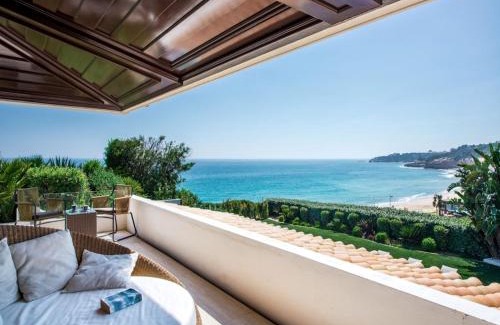 Olhos D'Agua Villa | Outstanding Algarve Villa 8 Bedrooms Villa Agua Grande Deluxe Amazing Sea & Beach Views Jacuzzi & Gym Albufeira