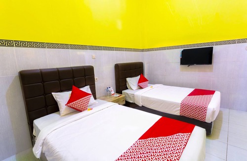 Mataram Hotel | OYO 1427 Azzahra Guest House Syariah