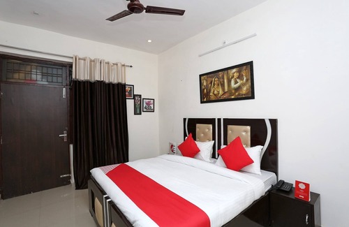 Meerut Hotel | OYO 17443 Tirupati Residency