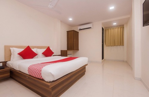 Indira Nagar Hotel | OYO 23259 Hotel Galaxy Inn