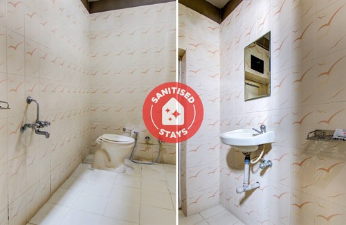 Amravati Hotel | OYO 24838 Hotel Neelam