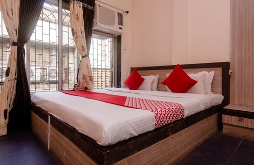 Boisar Hotel | OYO 26206 Hotel Paras