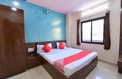 Railway Quarters Hotel | OYO 71058 Ganga