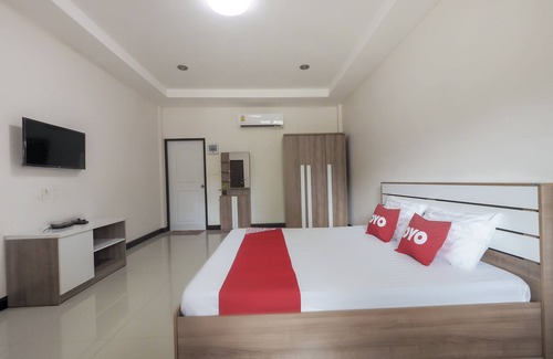 Dan Makham Tia Hotel | OYO 75339 Full Frame Resort