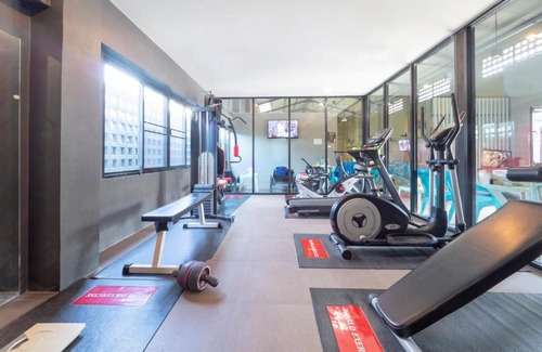 Chonburi Hotel | OYO 75382 Chonburi Hotel