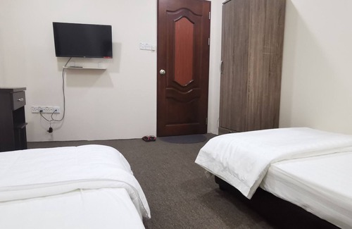 Penampang Hotel | OYO 90372 Greybirds Hostel