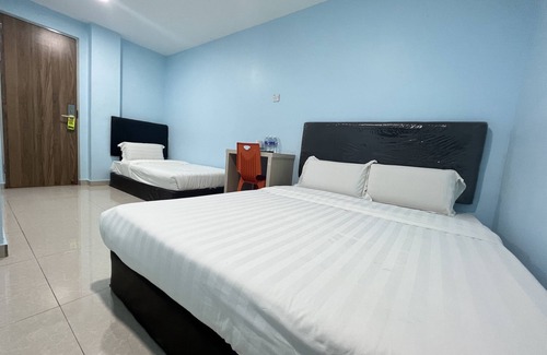 Kampung Stampin Hotel | OYO 90621 Stutong Stay