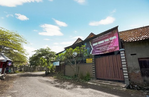 Pasuruan Hotel | OYO 91827 Tutus Homestay Syariah