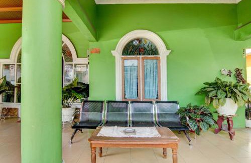 Pasir Pengaraian Hotel | OYO 92497 Penginapan Pasir Indah SyariahNearMonument Park City Sand Pengaraian