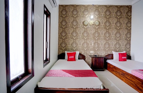 Gresik Hotel | OYO 92907 Miranda Hotel Syariah