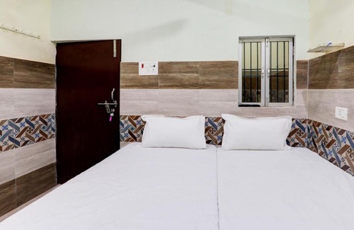 Renukoot Hotel | OYO Balaji Guest House