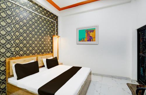 Kanpur Dehat District Hotel | OYO Flagship Hotel Akbarpur Town House