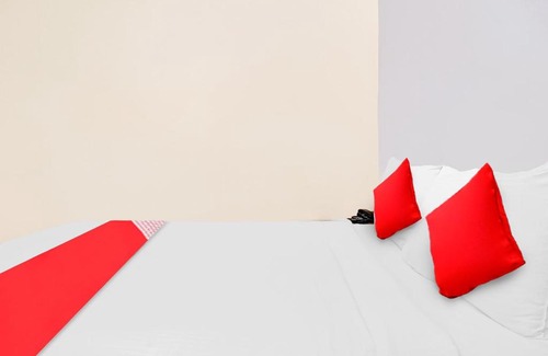 Rajgurunagar Hotel | OYO Flagship Hotel Bluebird