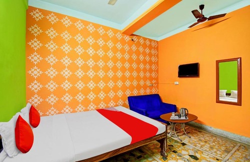 Jangipur Hotel | OYO Flagship Hotel Royal
