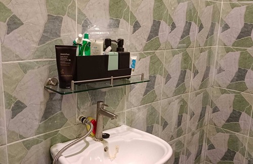 Kota Samarahan House | OYO Homes 90608 Kampung Sungai