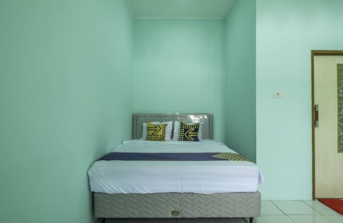 Karawang Timur Hotel | OYO Life 1889 Mbuahpage