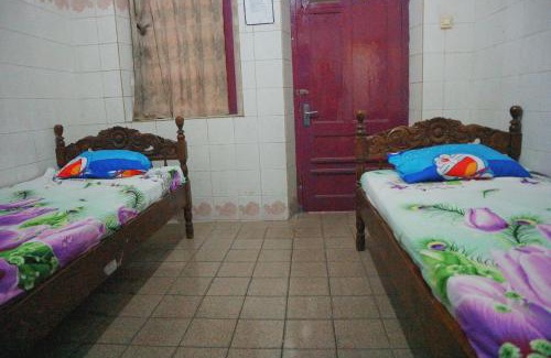 Ponorogo Hotel | OYO Life 1972 Aman Family Inn Syariah