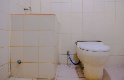 Plaosan Hotel | OYO Life 2638 Hotel Raya