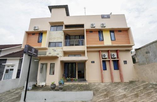 Sukarami Hotel | OYO Life 2874 Berlian Residence