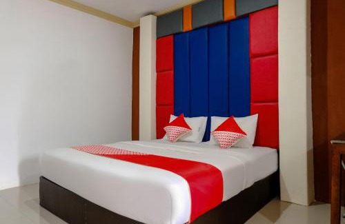 Trenggalek Hotel | OYO Life 2966 Hotel Atriaz