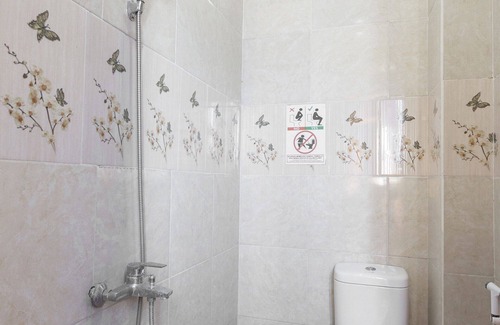 Malang Hotel | OYO Life 3720 Homestay Gayatri Janti