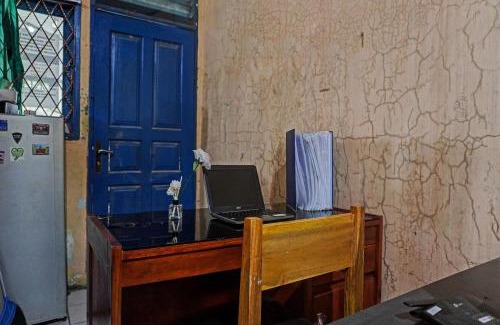 Karawang Hotel | OYO Life 92684 Kost Mutiara Nirwana