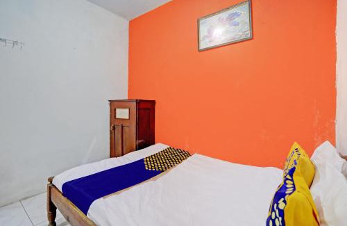 Jombang Hotel | OYO Life 92921 Omaya Kost Syariah