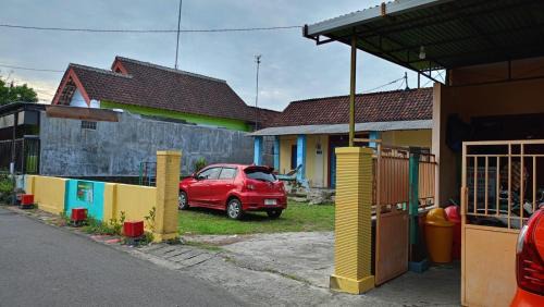 Blitar Hotel | OYO Life 93712 Vanda Family