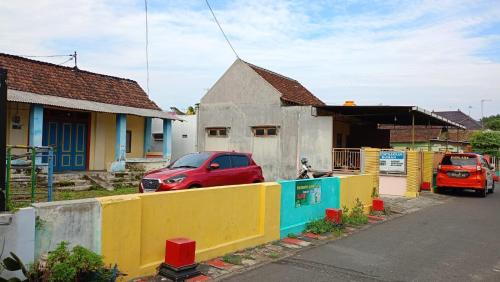 Blitar Hotel | OYO Life 93712 Vanda Family