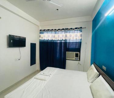 Knowledge Park III Hotel | OYO Star Residency