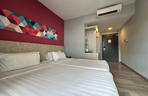 Batu Caves Hotel | OYO Townhouse, Selayang formerly RHR Hotel