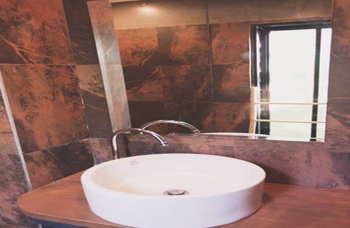 Kaeng Khoi Hotel | Paan Puan Place