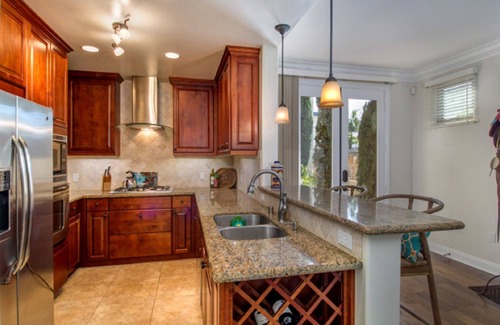 Crown Point House | Pacific Beach/Crown Point - Super Clean 4 Bedroom Oasis beach home