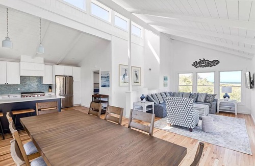 Hauula House | Pacific Pearl Beachfront Estate