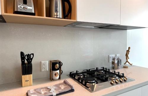 Metrotown Apartment | Pacific Sweet Place @Metro